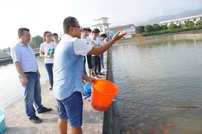 【暑期实践育人(十二)】突出产学研相结合 促进实践基地建设